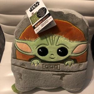 Adorable Mandalorian travel blanket from Disneyland. New with tags. Never used